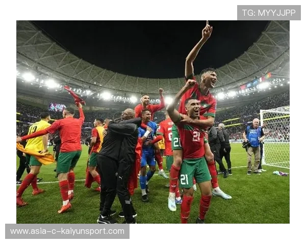 世界杯资格争夺战白热化，传统强队面临严峻挑战